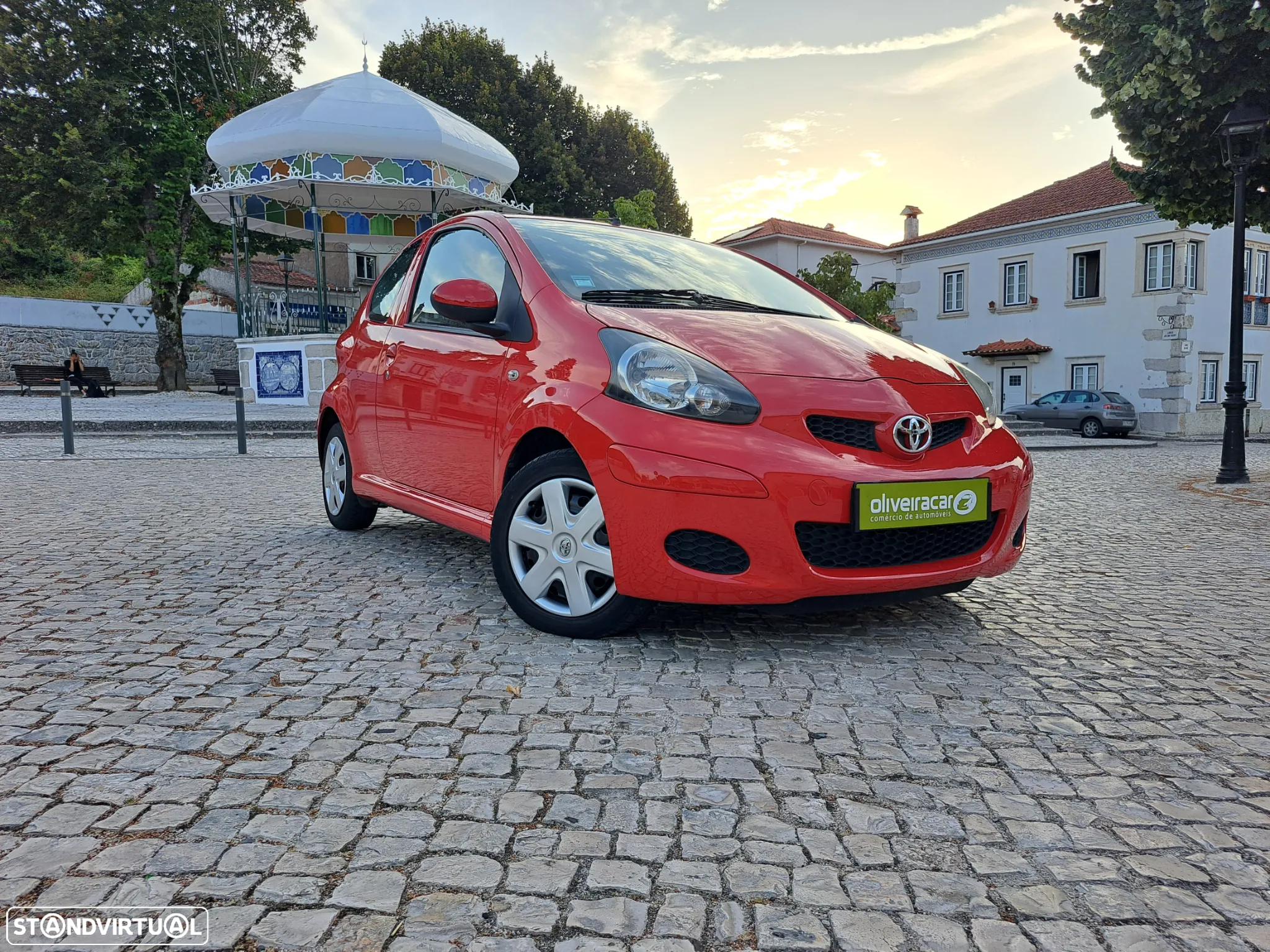 Toyota Aygo 1.0 Plus - 9