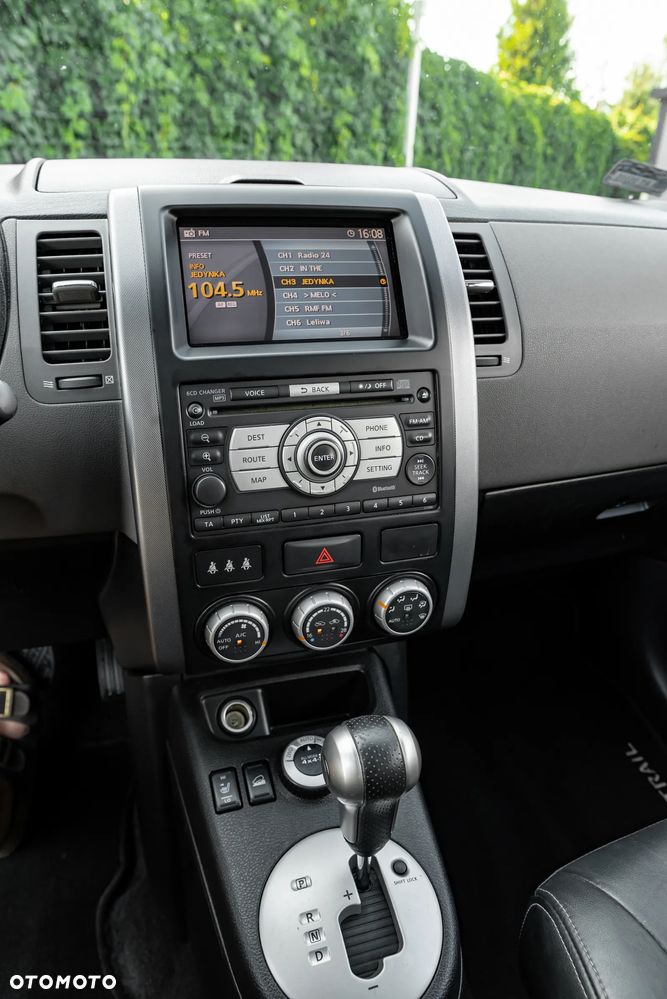 Nissan X-Trail 2.0 dCi 4x4 DPF Automatik Platinum - 35