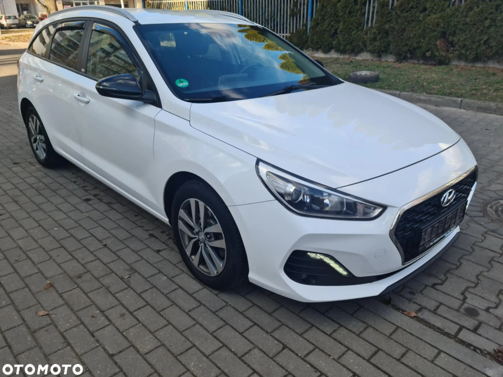 Hyundai i30 1.4 T-GDI Comfort DCT - 9