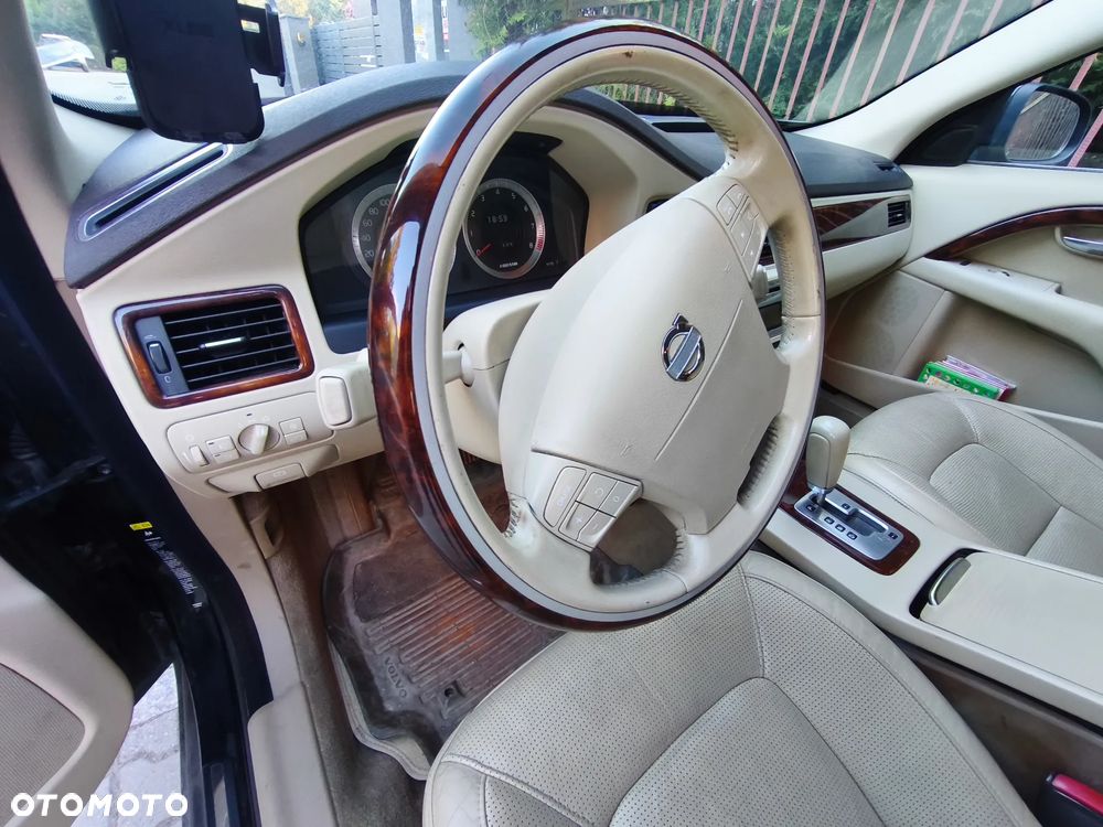 Volvo V70 3.2 Summum - 27