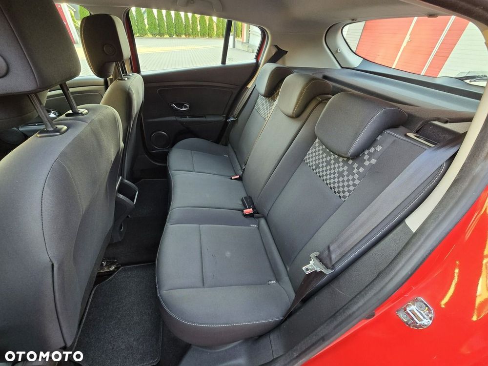 Renault Megane 1.6 16V 110 Paris - 24