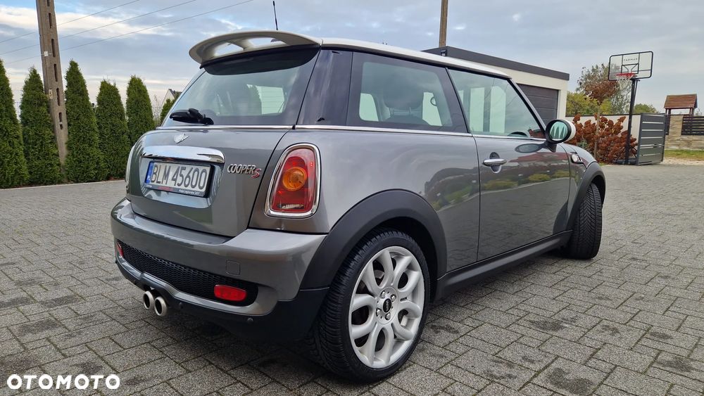 MINI Cooper S 50 Mayfair - 16