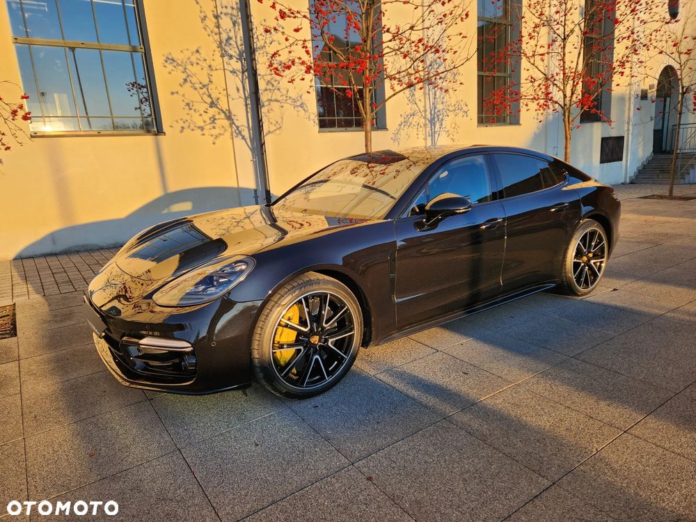 Porsche Panamera Turbo - 11