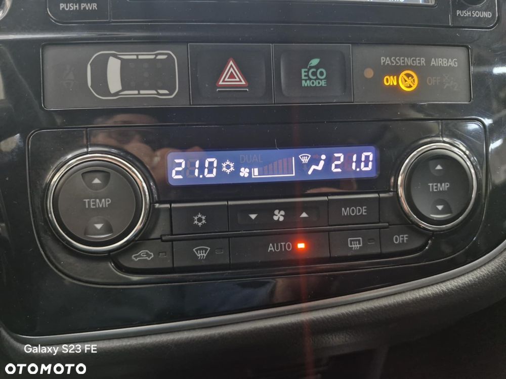 Mitsubishi Outlander 2.0 Intense 4WD CVT - 17