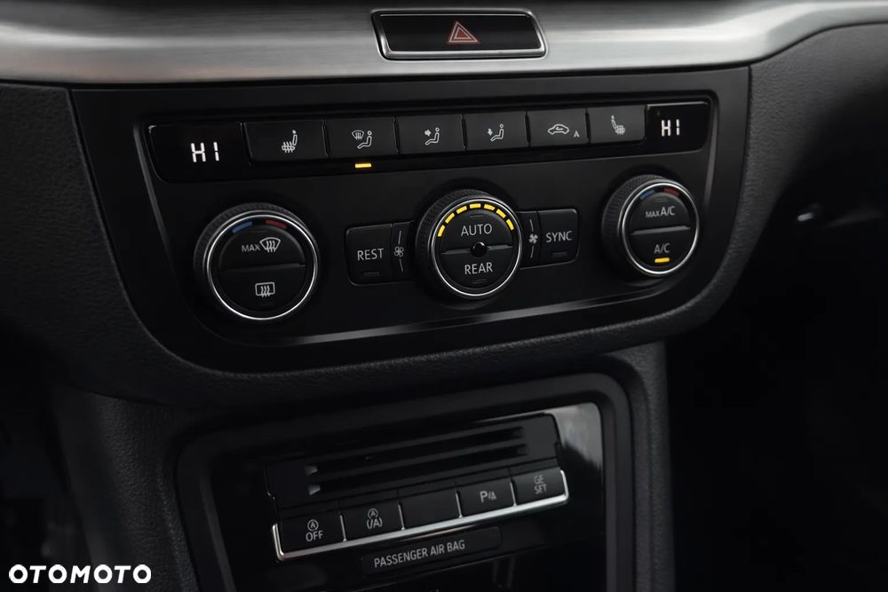 Volkswagen Sharan 1.4 TSI (BlueMotion Technology) Trendline - 14