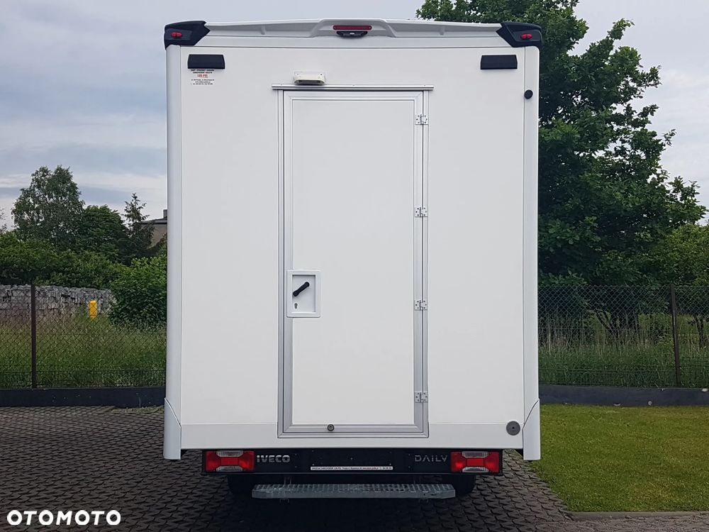 Iveco DAILY KONTENER NISKOPODŁOGOWY 4,44x2,23x2,42 SKLEP FOODTRUCK BAR KLIMA KONIOWÓZ KAMPER - 16