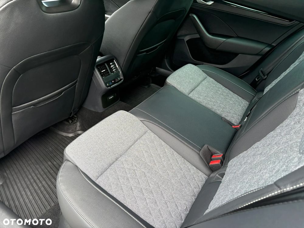 Skoda Octavia 1.5 TSI mHEV Sportline DSG - 22