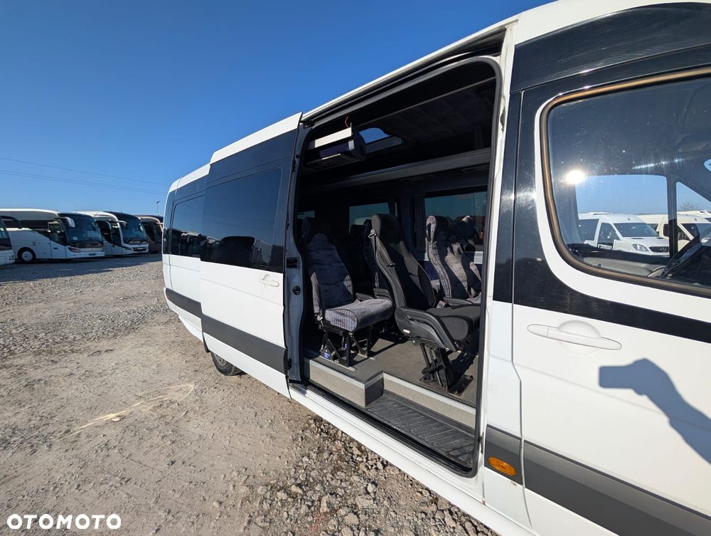 Mercedes-Benz Sprinter 519 - 13
