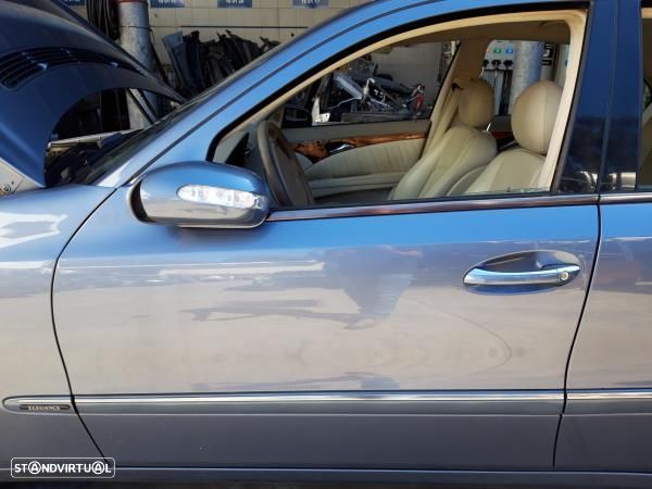 Porta Frente Esquerda Mercedes-Benz E-Class (W211) - 1