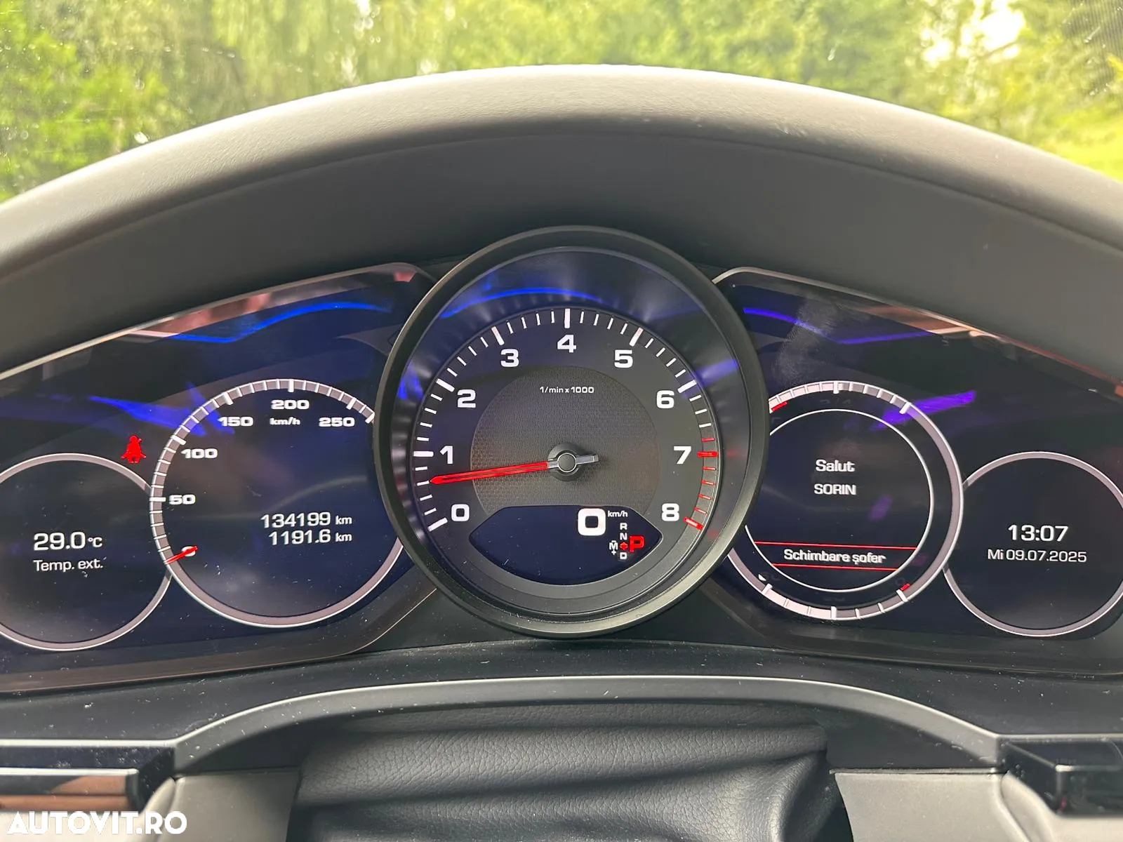 Porsche Cayenne - 10
