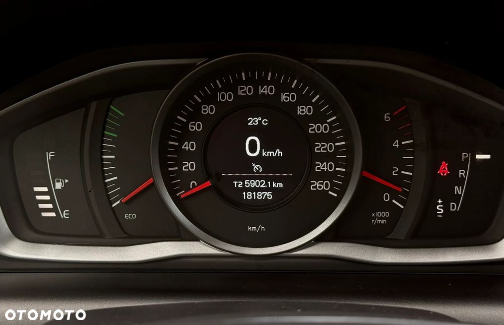 Volvo XC 60 D4 Geartronic Momentum - 13