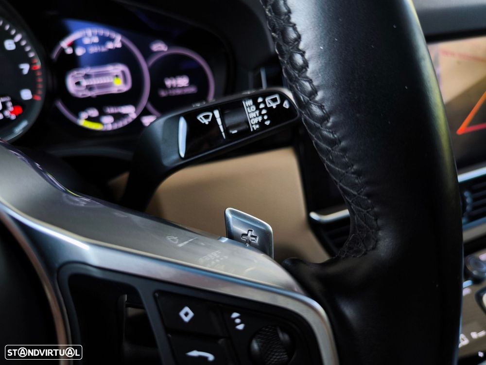 Porsche Cayenne - 18