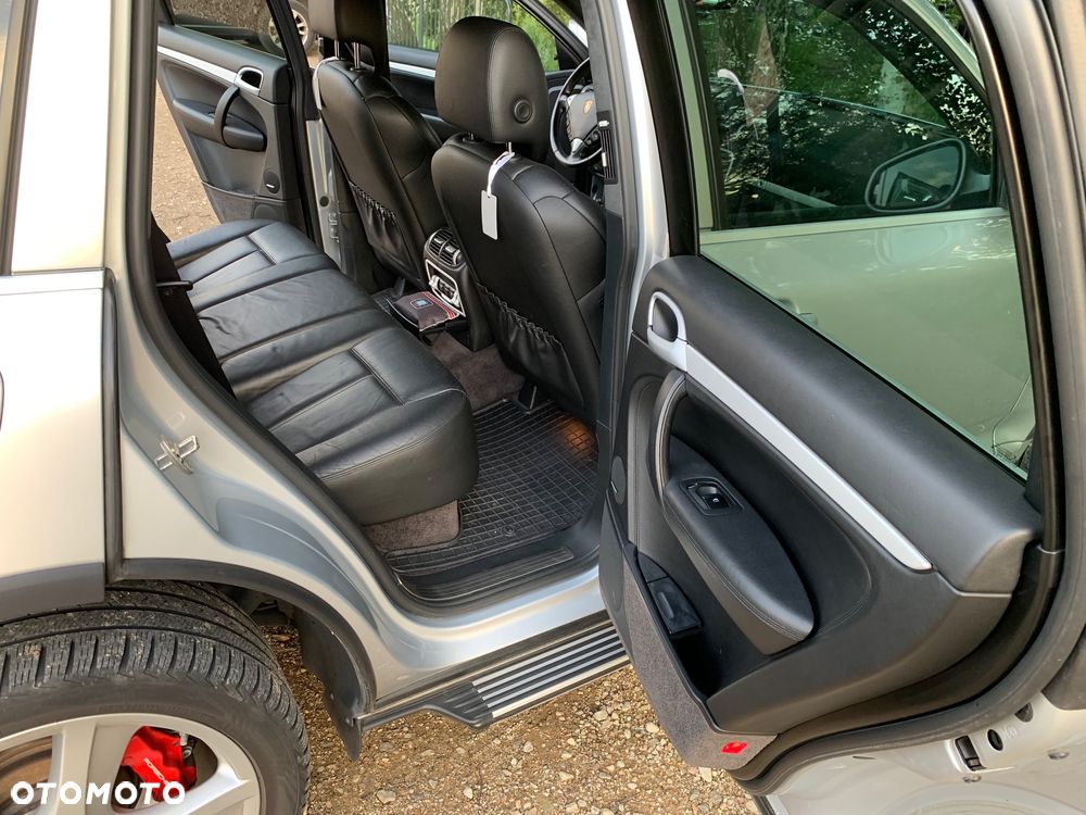 Porsche Cayenne - 17