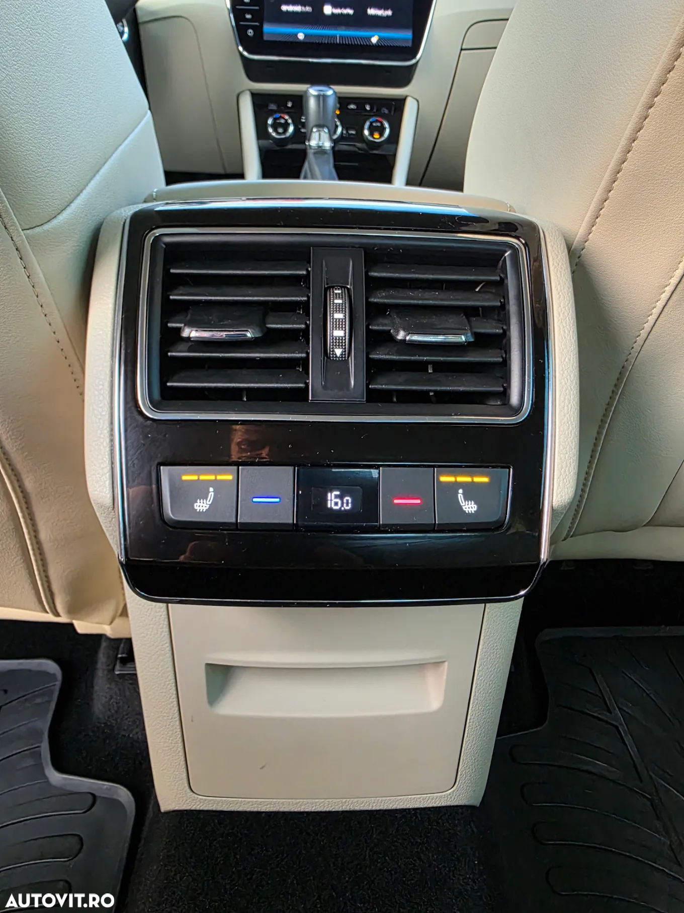 Skoda Superb 2.0 TDI DSG Style - 13