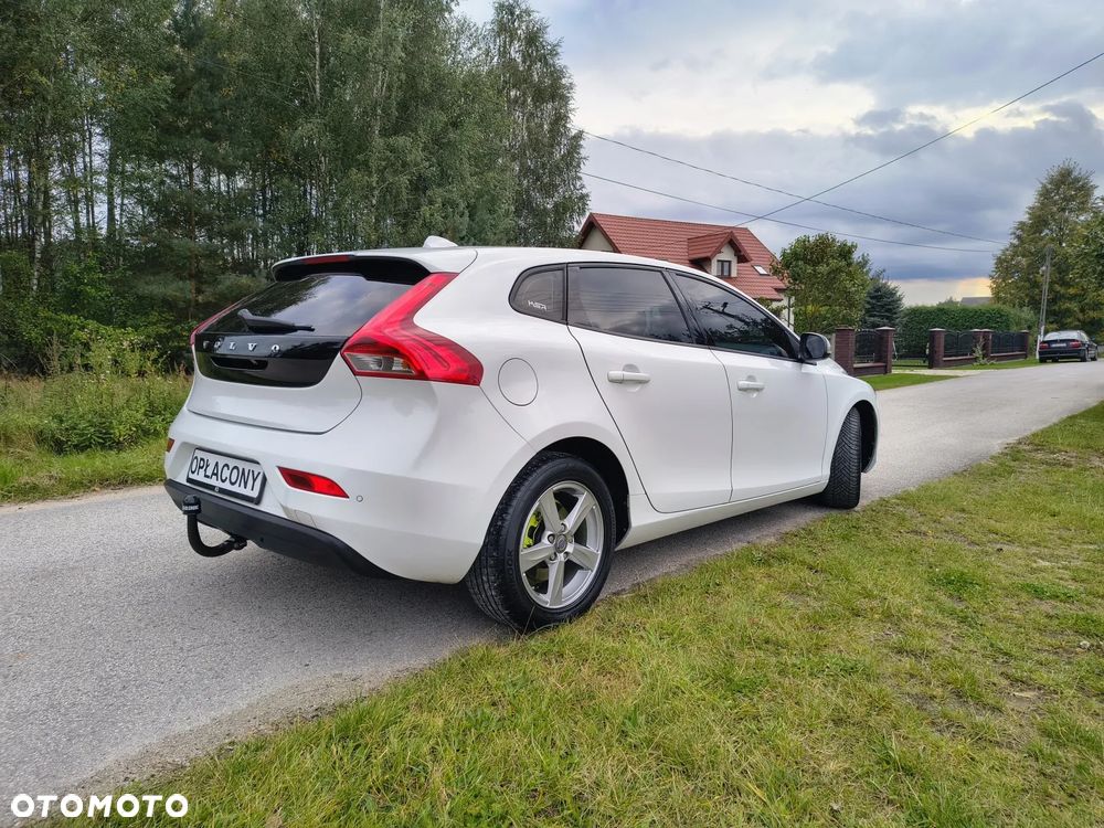 Volvo V40 D2 Summum - 26