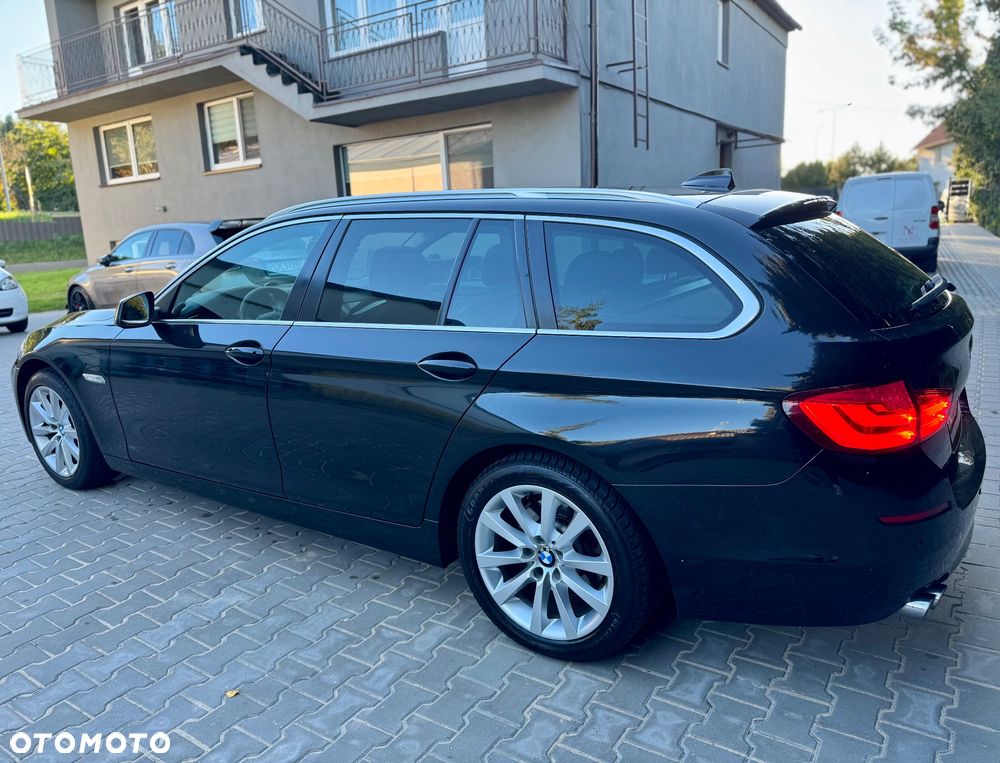 BMW Seria 5 520d - 27
