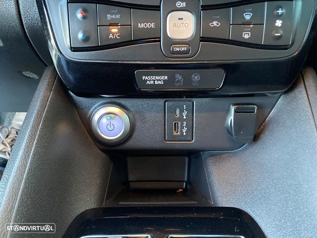Nissan Leaf N-Connecta - 28