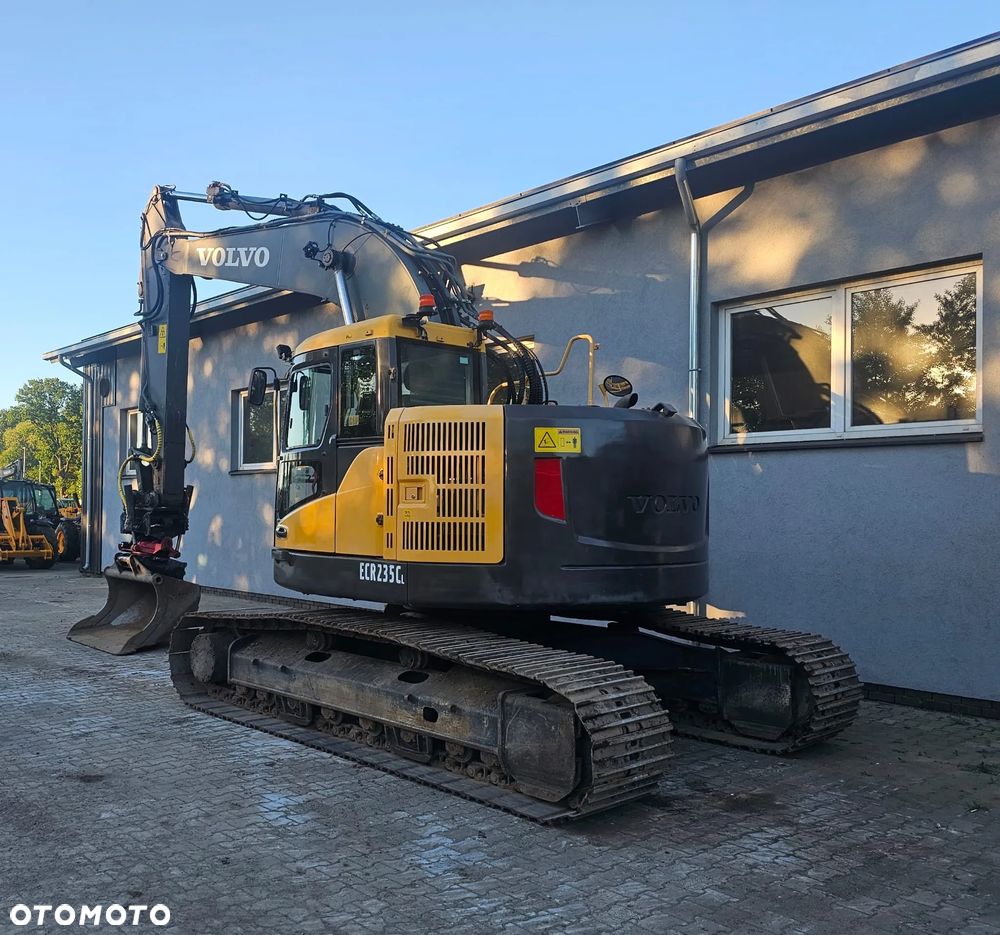 Volvo ECR235CL - 5
