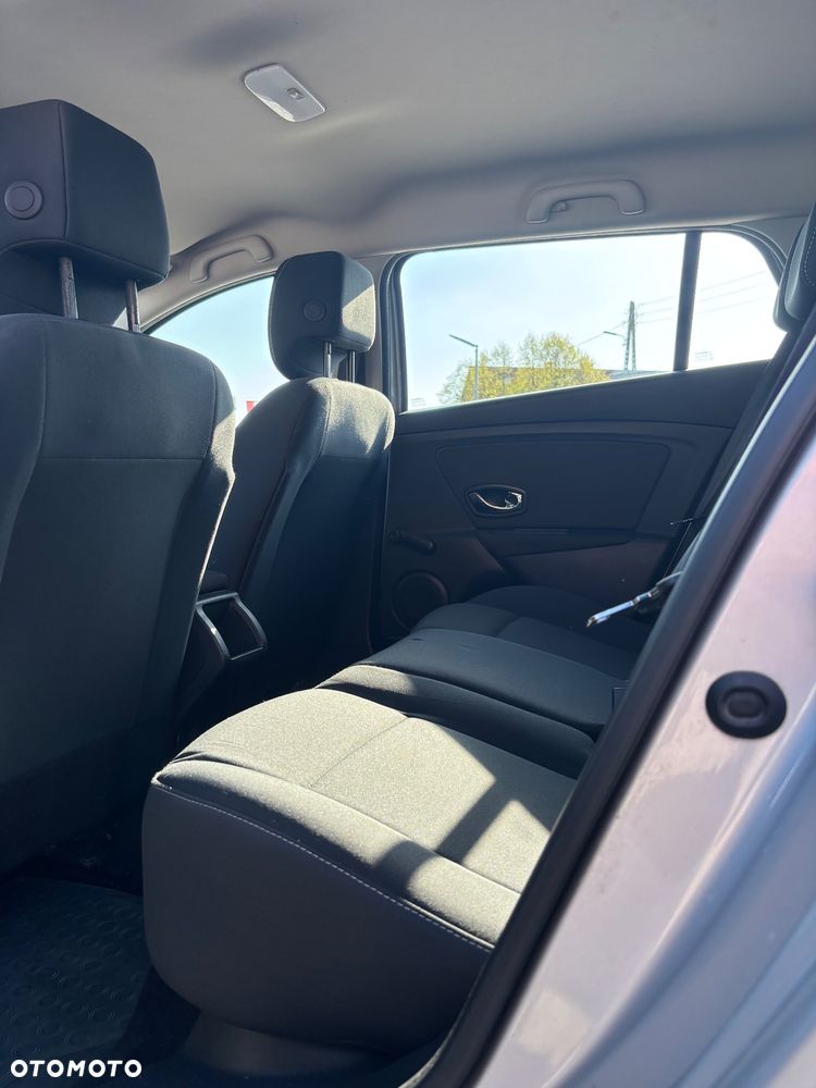 Renault Megane 1.5 dCi Expression - 7