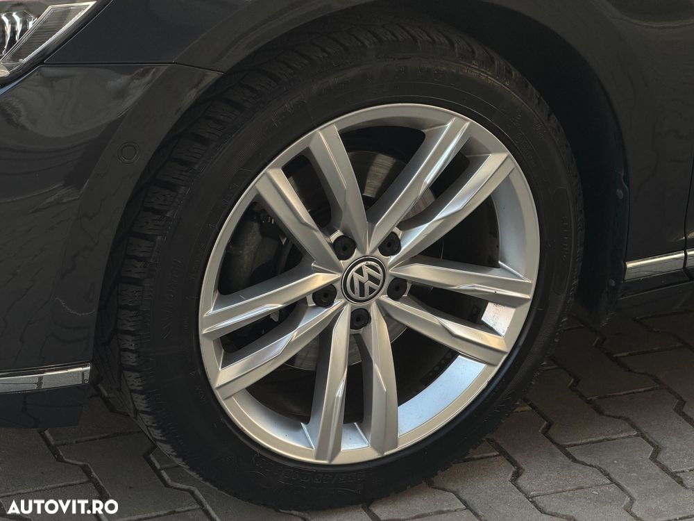 Volkswagen Passat 2.0 TDI SCR DSG Highline - 27