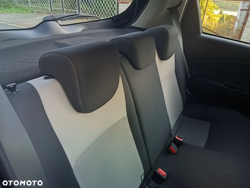 Toyota Yaris 1.5 Premium - 16