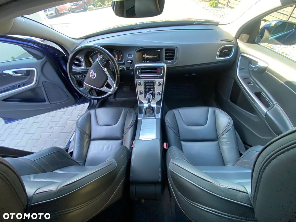 Volvo V60 D4 Geartronic Ocean Race - 22