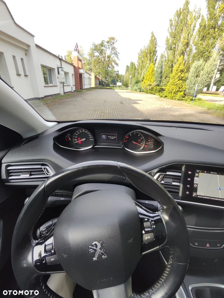 Peugeot 308 1.6 THP Allure - 16