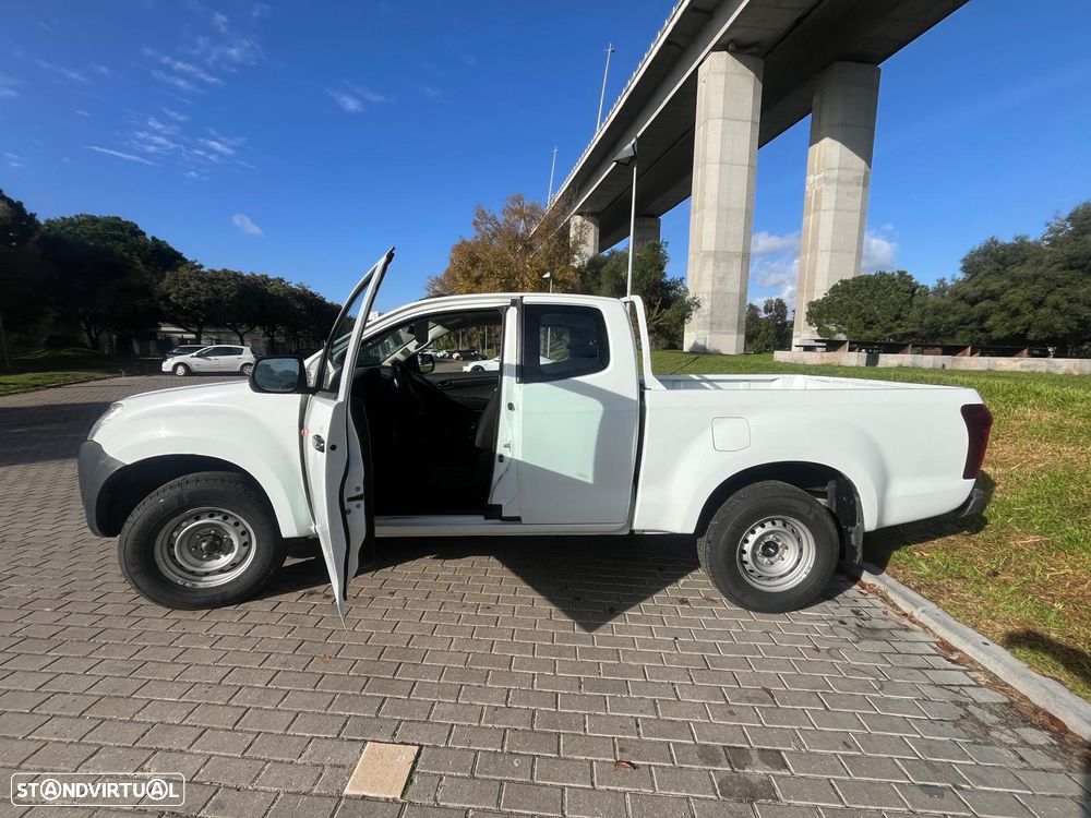 Isuzu D-Max 2.5 DTi CD 4WD LS - 11