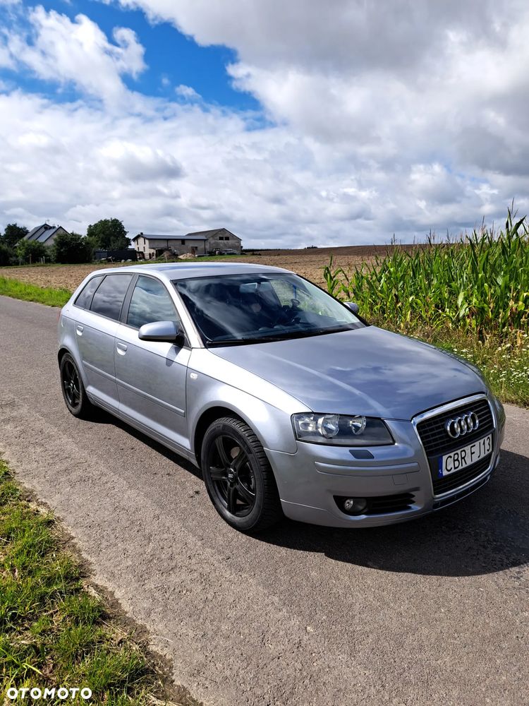 Audi A3 Sportback - 1