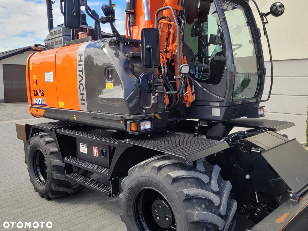 Hitachi ZX 140W / ROTOTILT ze szczypcami / system GPS 3D LEICA / - 9