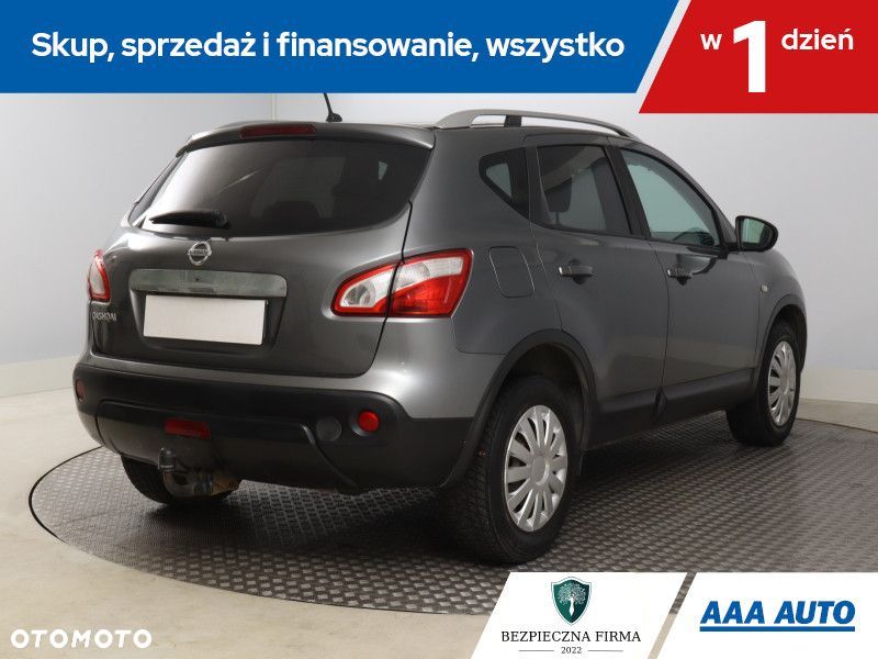 Nissan Qashqai - 7
