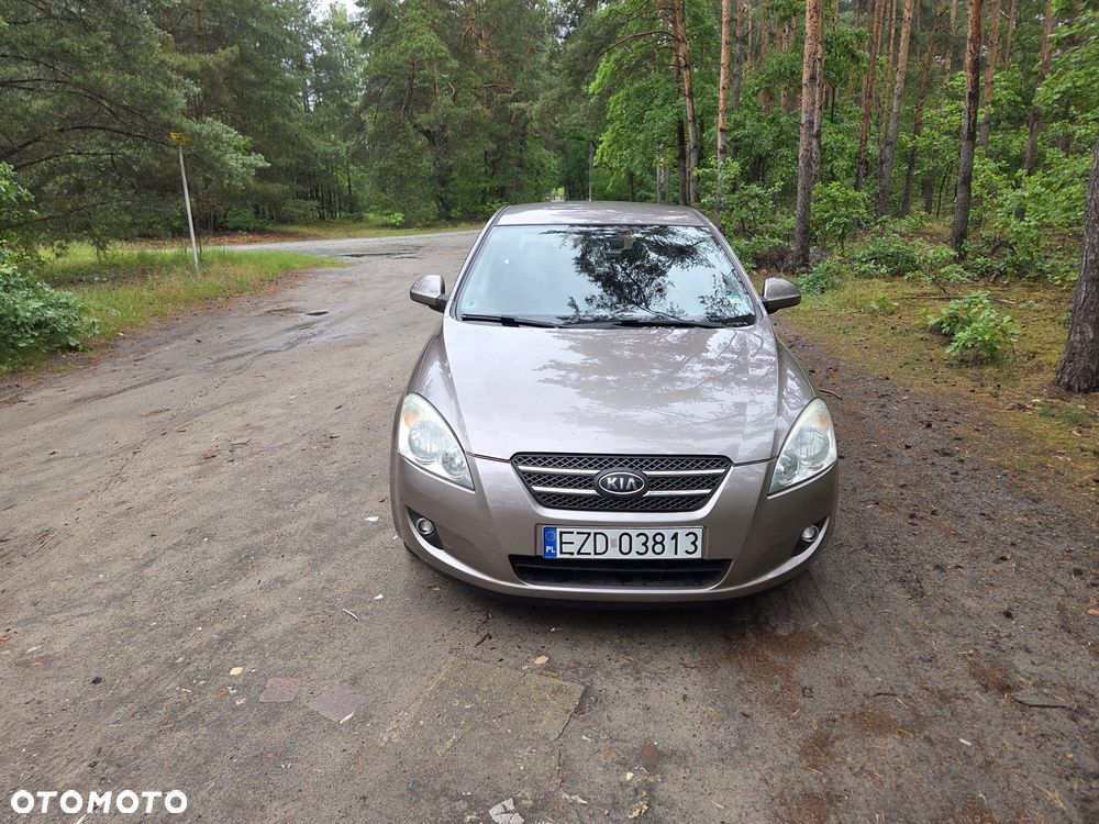 Kia Ceed 2.0 Optimum - 4