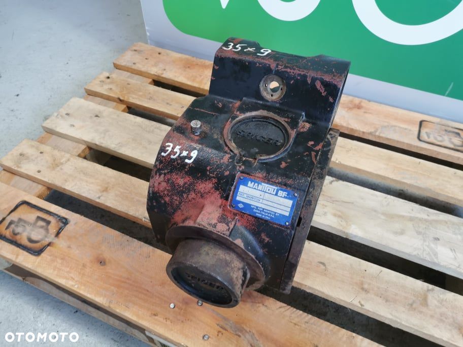 Atak kompletny Spicer 9X35 {Manitou MLT....} - 3