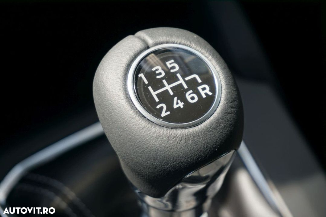 Ford Focus - 12