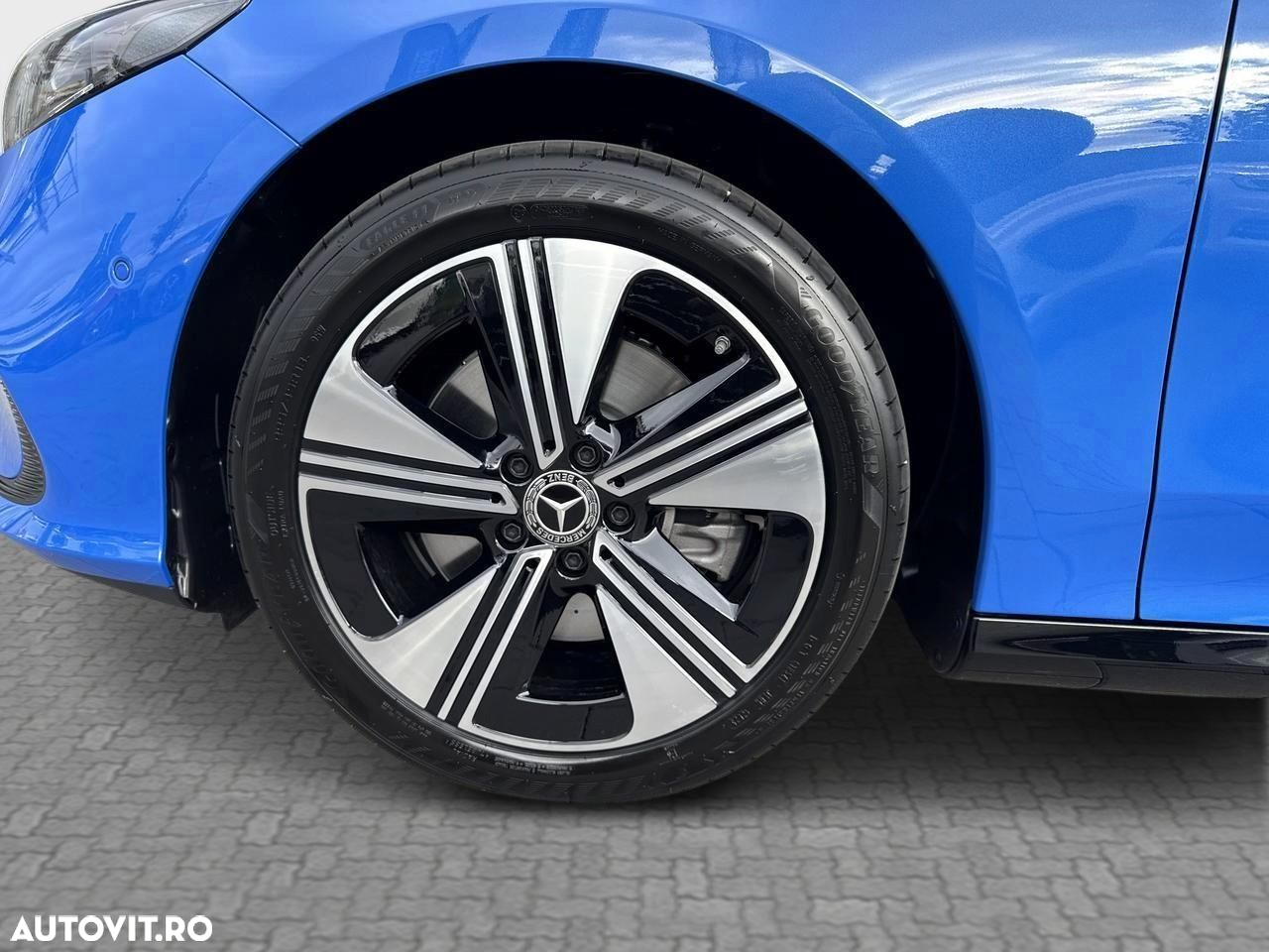 Mercedes-Benz CLA 250+ Coupe - 5
