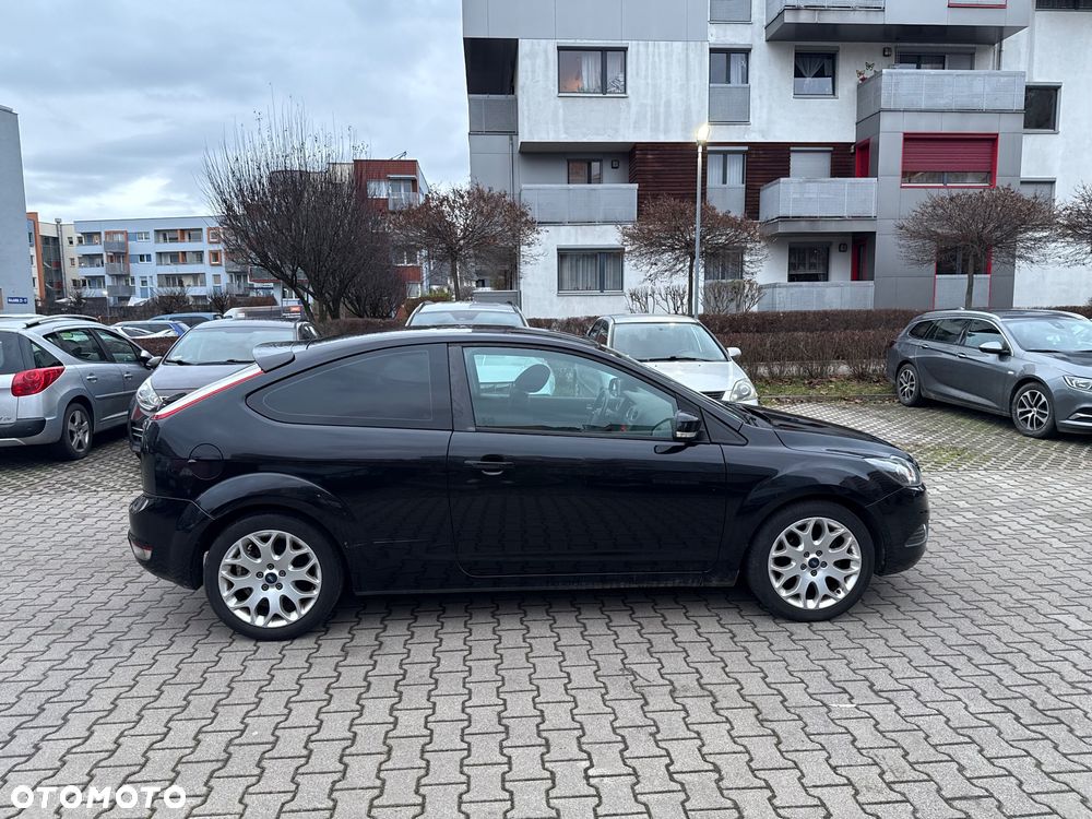 Ford Focus 1.6 16V Sport - 4