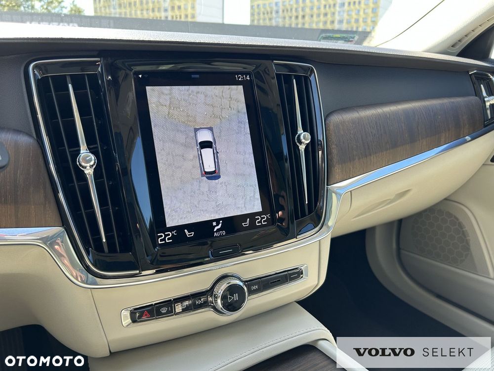Volvo V90 Cross Country - 19