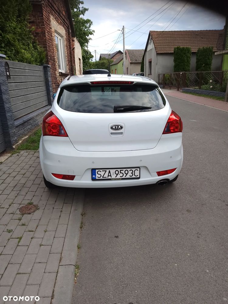 Kia ProCeed - 7