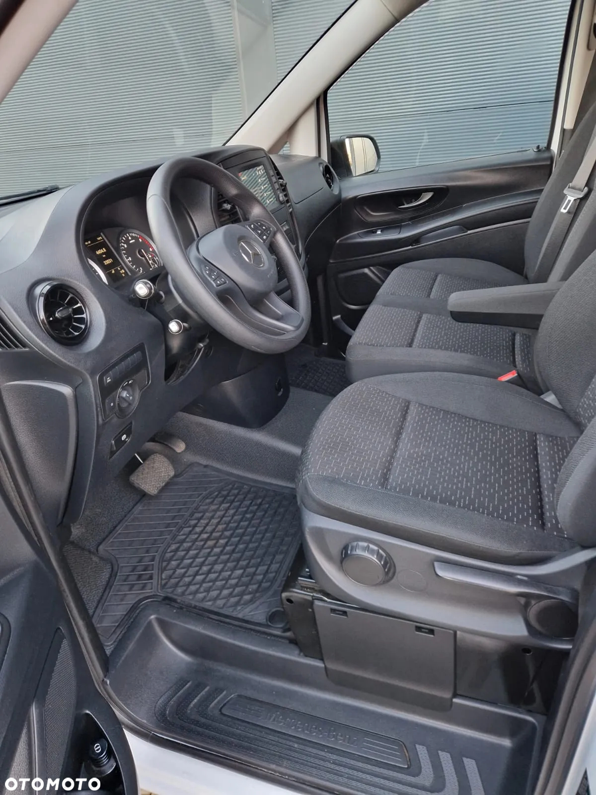 Mercedes-Benz Vito - 15