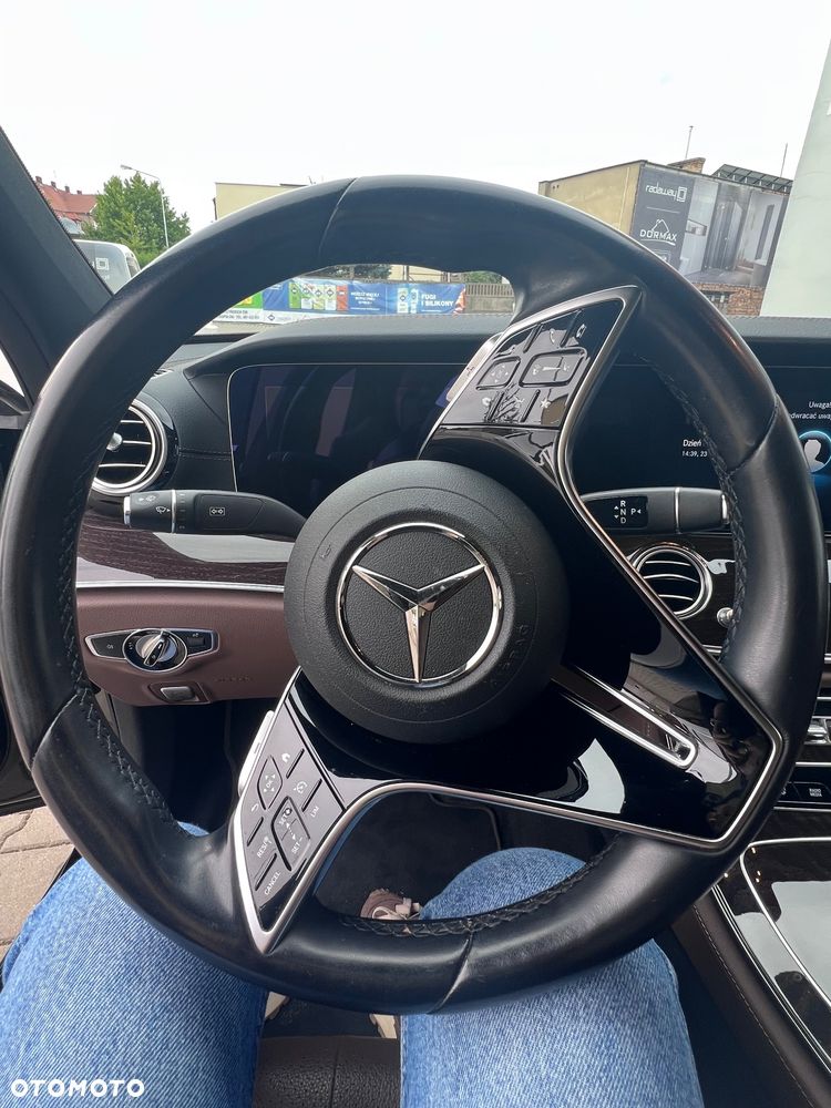 Mercedes-Benz Klasa E 220 d 4-Matic Exclusive - 20