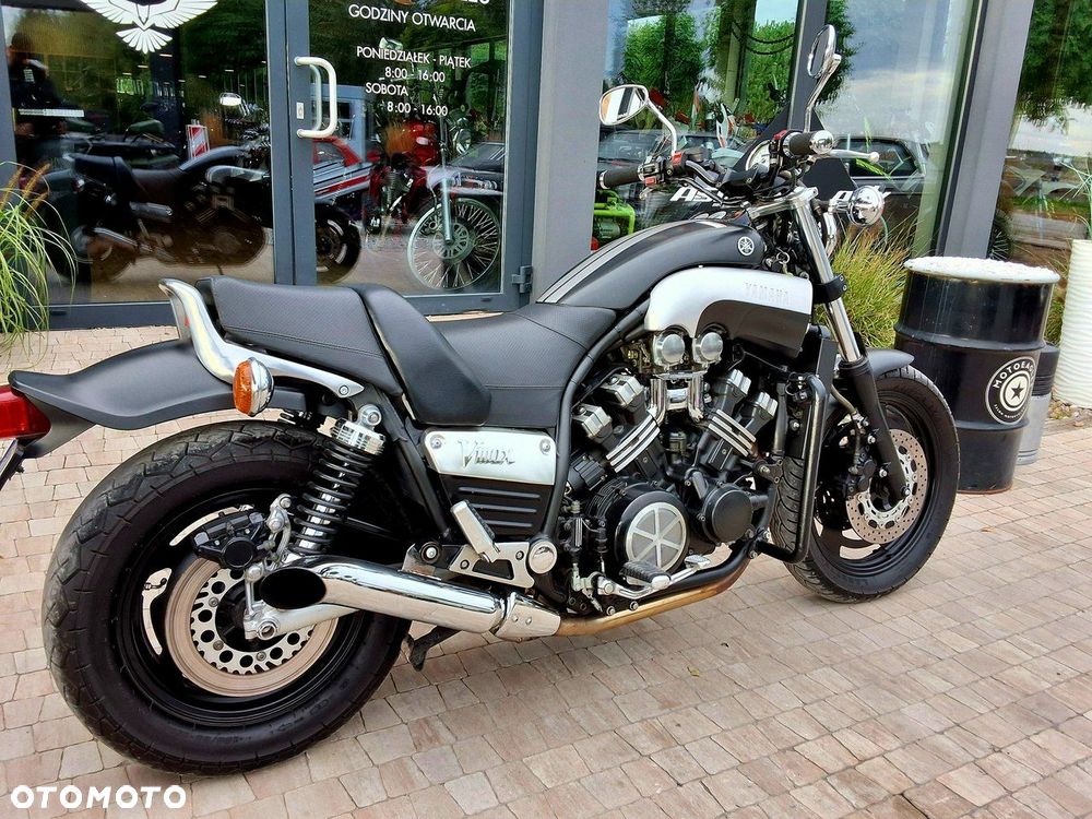 Yamaha V-MAX - 18