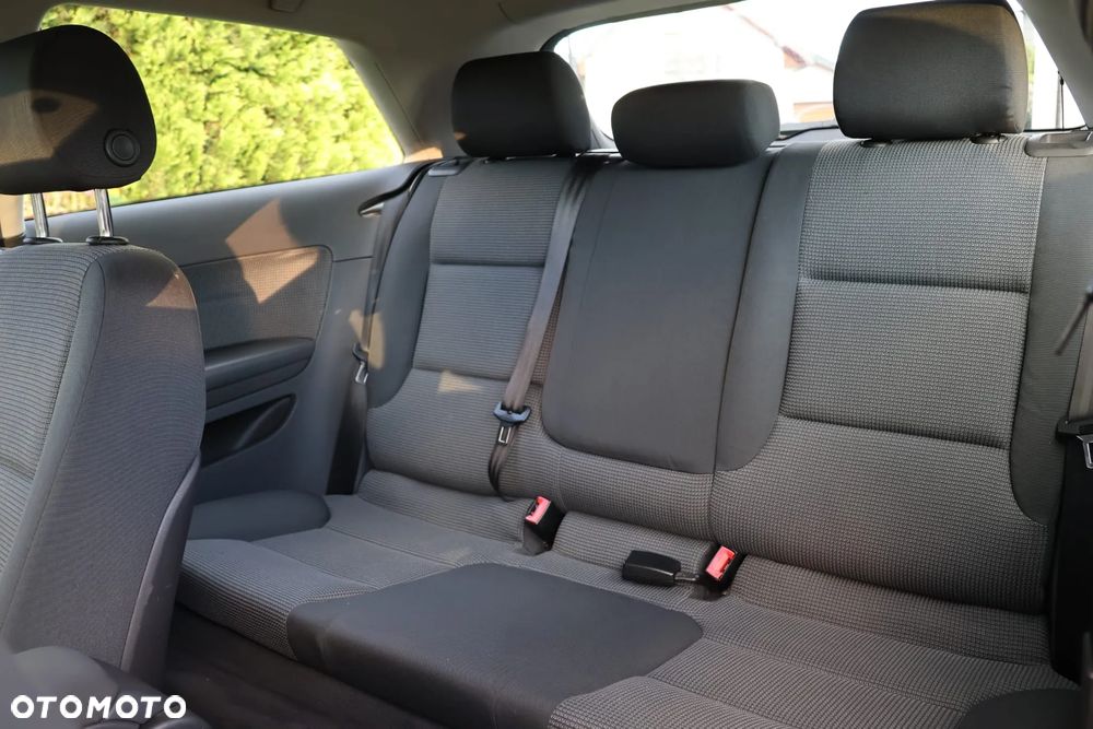 Audi A3 3-drzwiowe 1.6 Attraction - 16