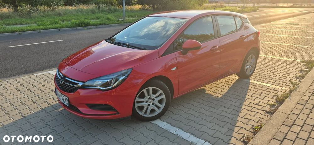 Opel Astra 1.6 CDTI Dynamic - 1