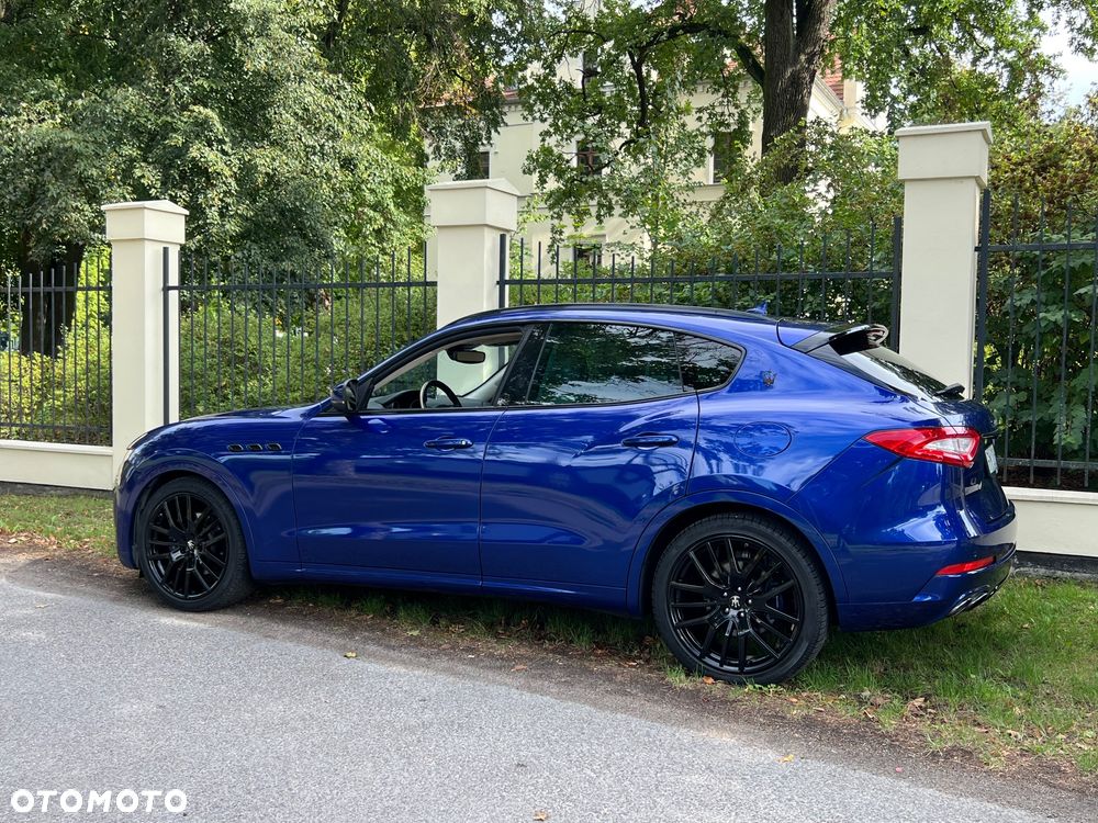 Maserati Levante Q4 - 9