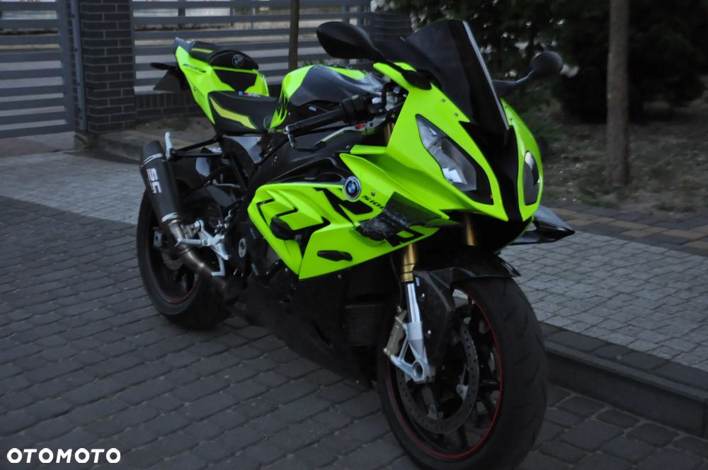 BMW S - 40