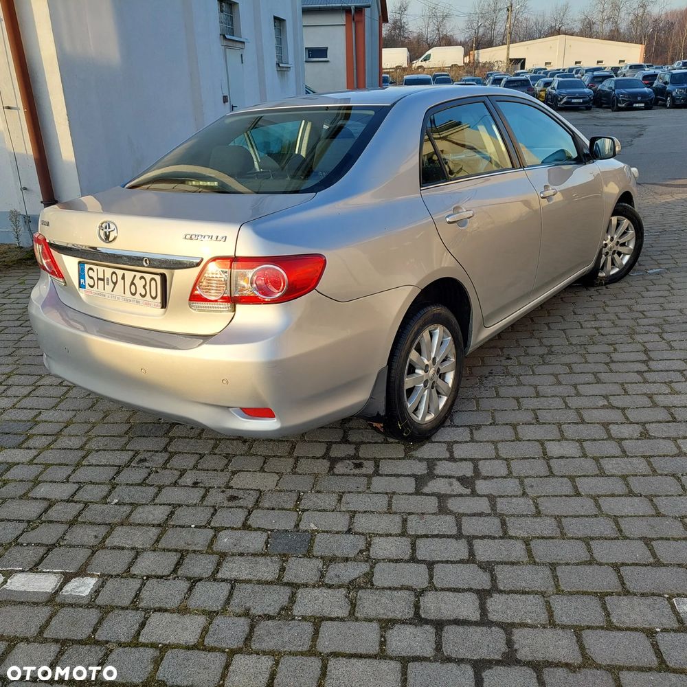 Toyota Corolla 1.4 D-4D Luna - 3