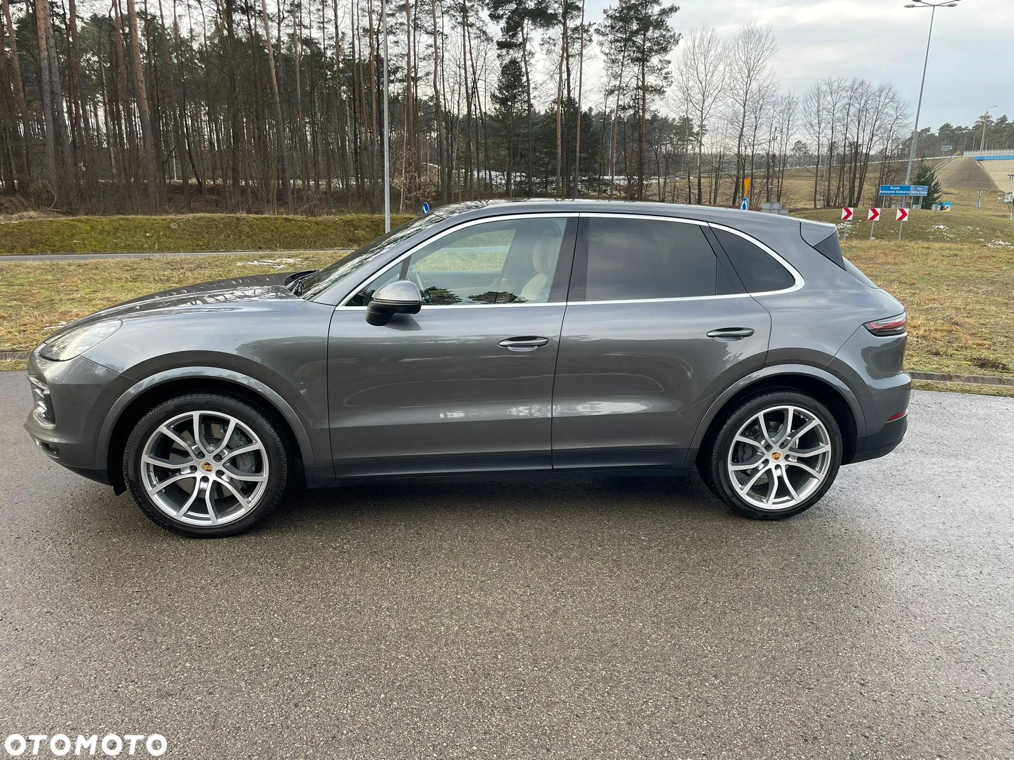 Porsche Cayenne S - 4