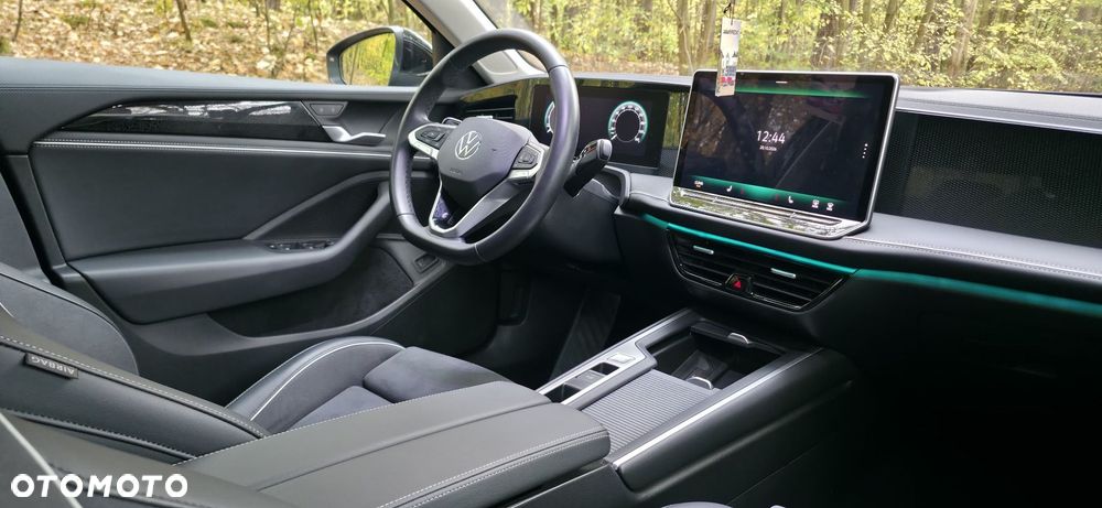 Volkswagen Passat 2.0 TDI SCR Style DSG - 18