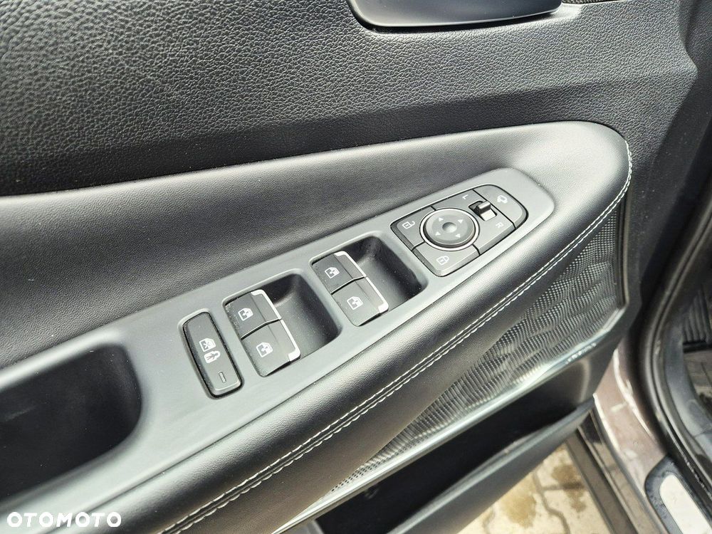 Hyundai Santa Fe - 14