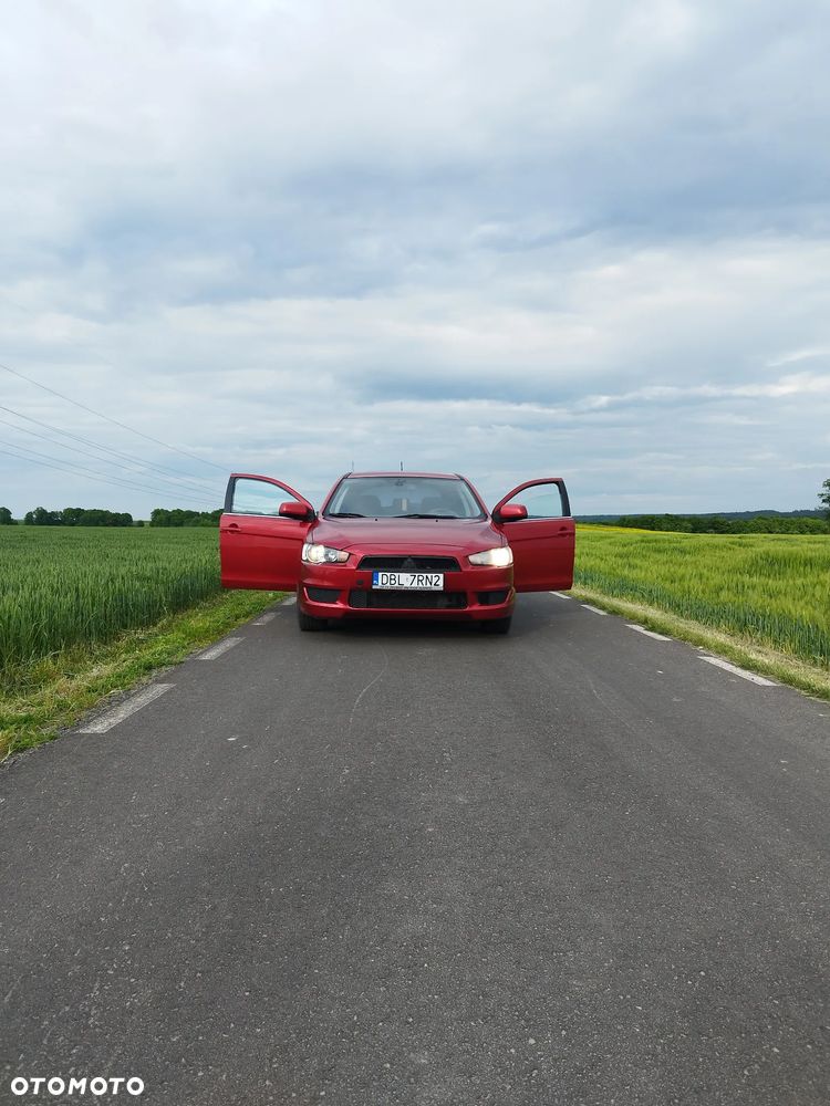 Mitsubishi Lancer - 1